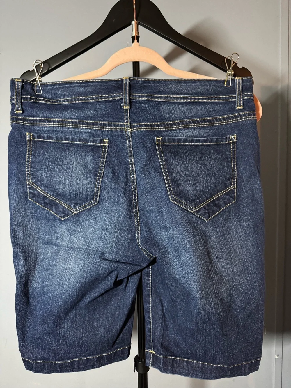 Nine West Jeans Women’s Size 10 Denim Bermuda Shorts Dark Wash Stretch